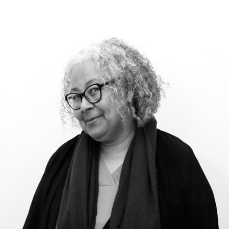 Marisia Conn, Portrait shwarz-weiss